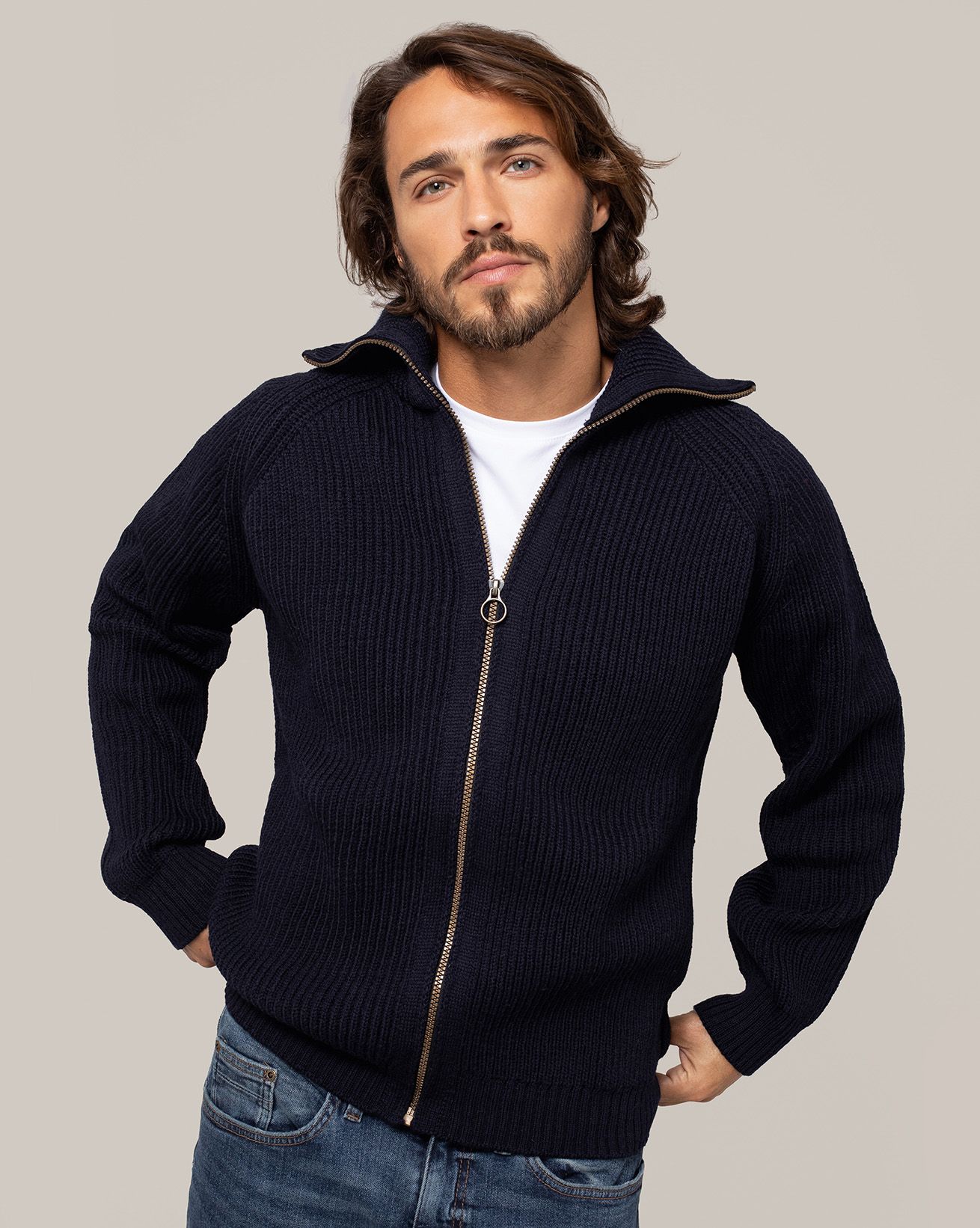 maenner-strickjacke-644xal.jpg