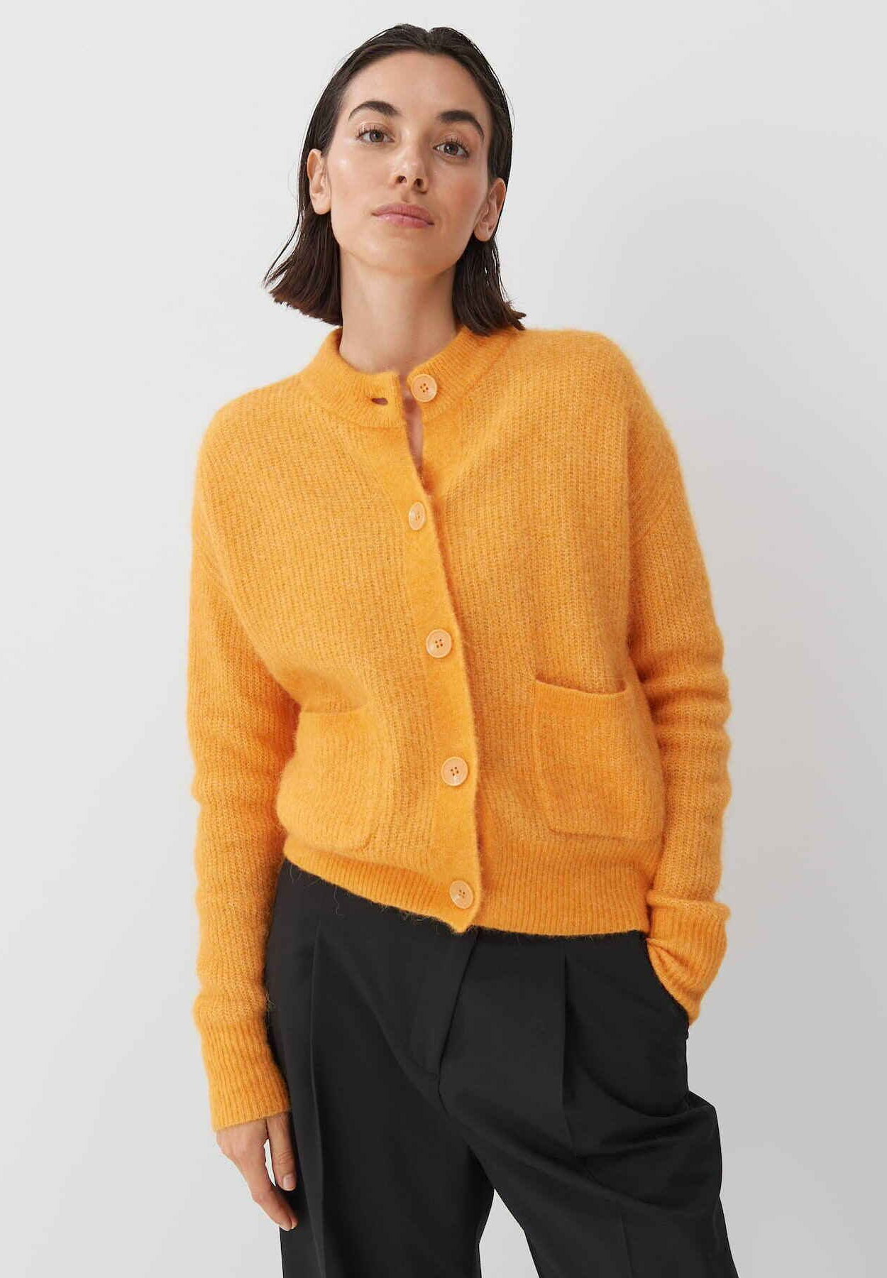 orange-strickjacke-890lbg-1.jpg