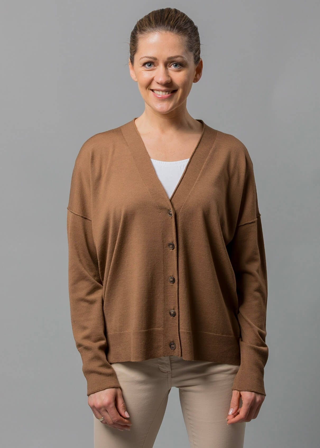 strickjacke-damen-braun-928svs-1.jpg