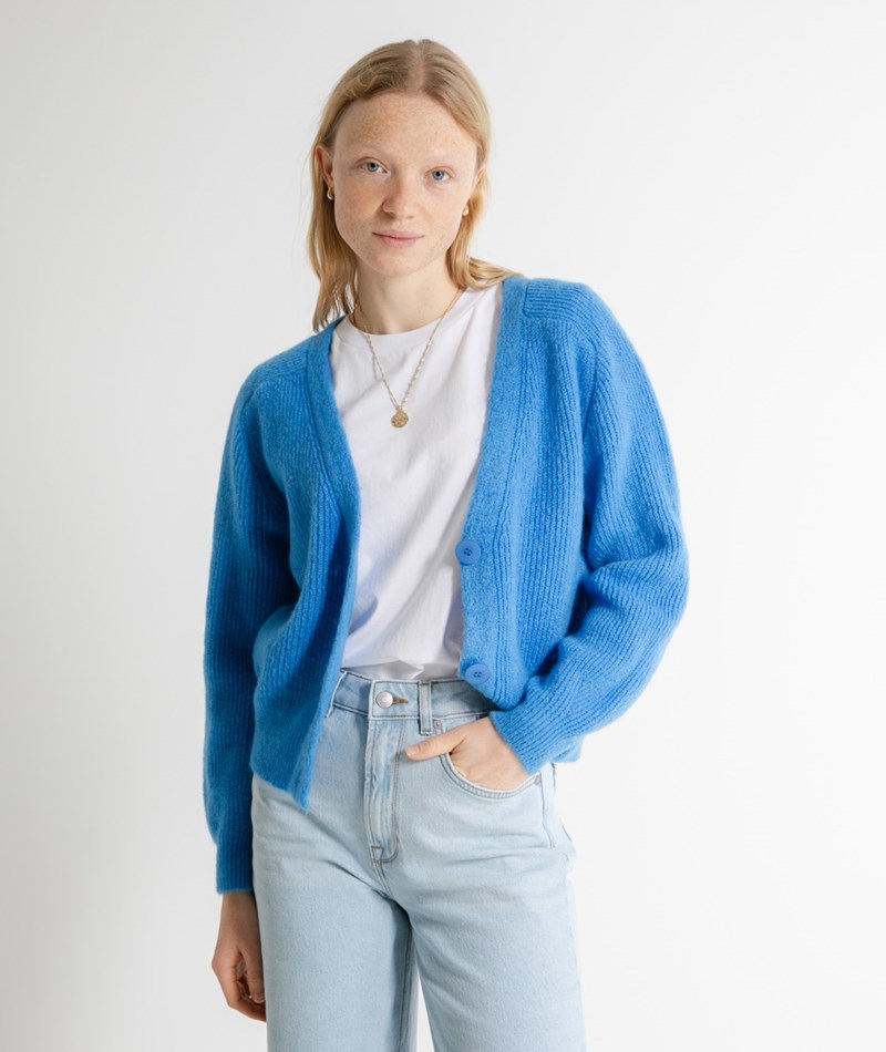 strickjacke-hellblau-615cdd-1.jpg