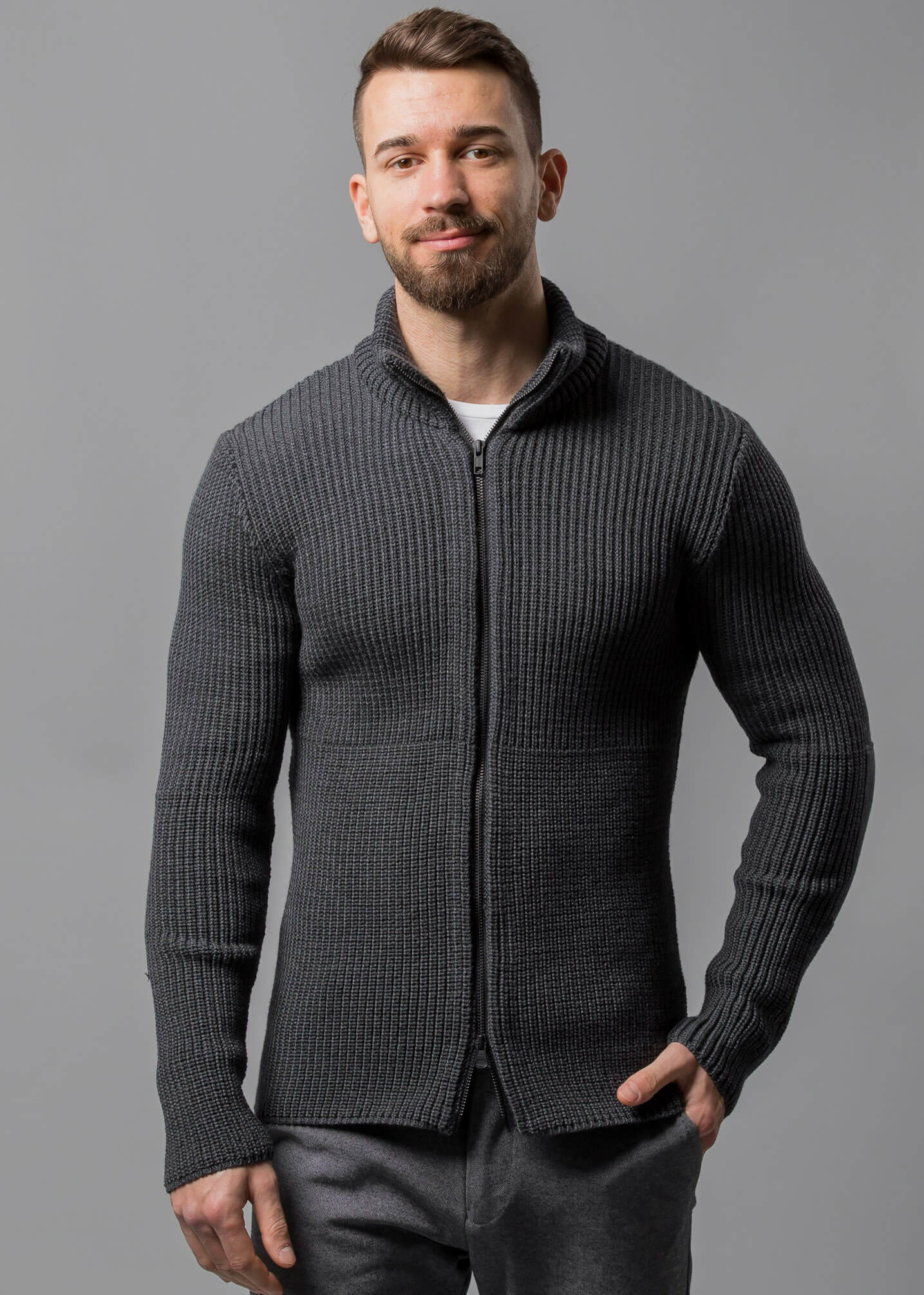 strickjacke-wolle-herren-814ilz-1.jpg